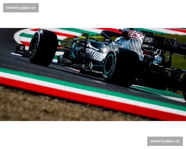 意外频发！F1虚拟大奖赛比真实赛道更刺激！